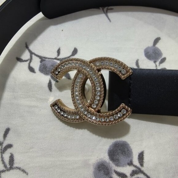 Chanel Black Slim Belt with Dazzling Gold CC Clasp - Picture 3 of 5